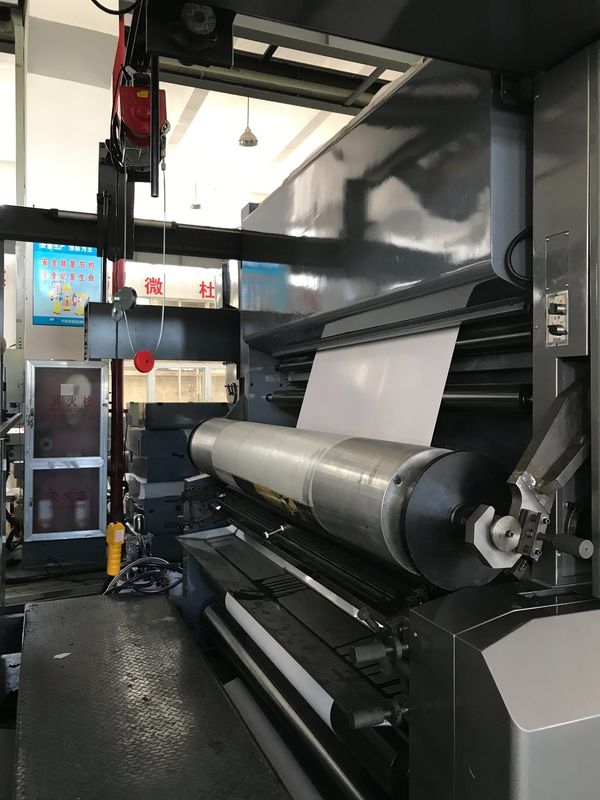Breite Palette Papierkarton Flex-Druckmaschine mit 380V 3pH 50Hz Stromversorgung und 7 Farben