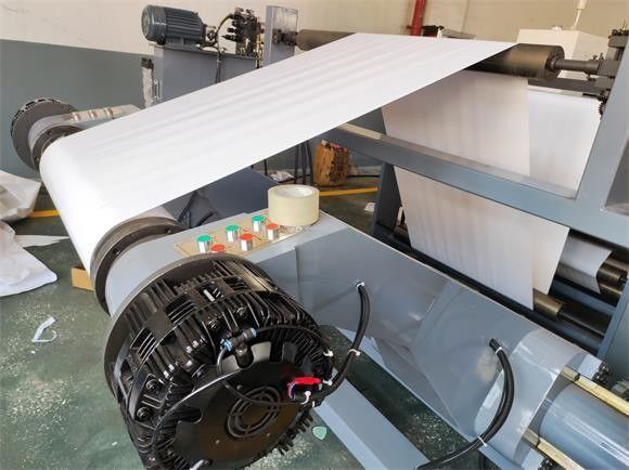 4 Farbgebundene Flexodruckmaschine für Karton