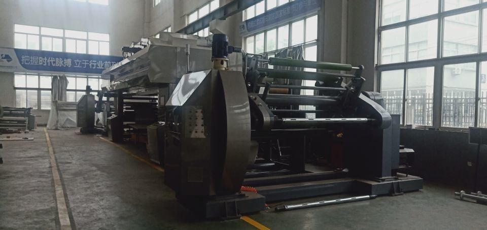 Heißluft-IR-Trocknung Computersteuerung Laminationsfilmmaschine für 1350mm Max. Webbreite