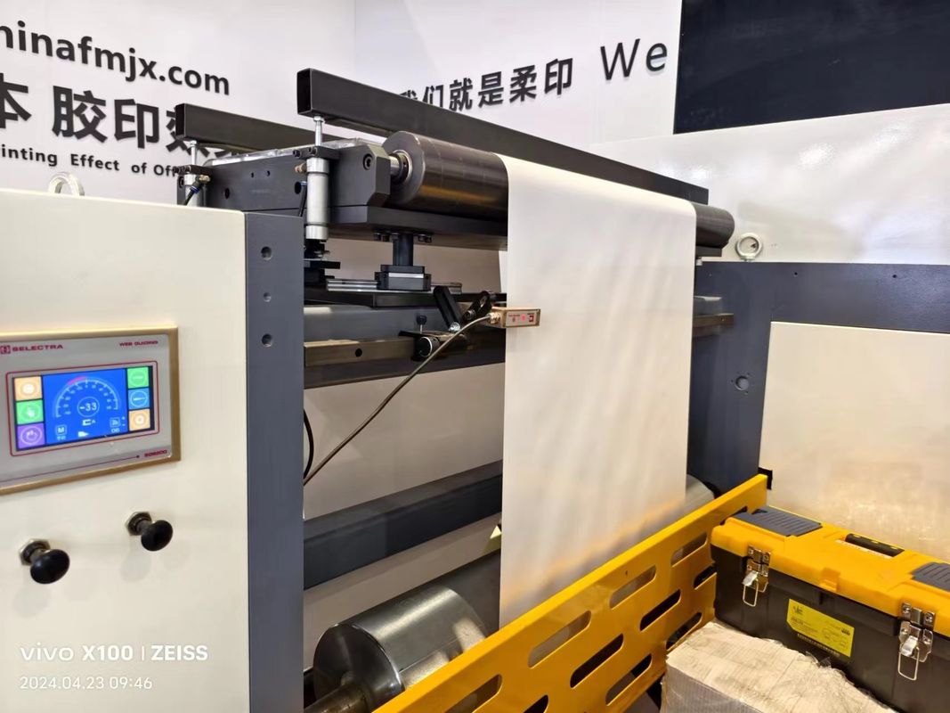 Flexodruckmaschine für Papiertüten und Kartonschuhe mit maximaler Druckbreite von 630 mm
