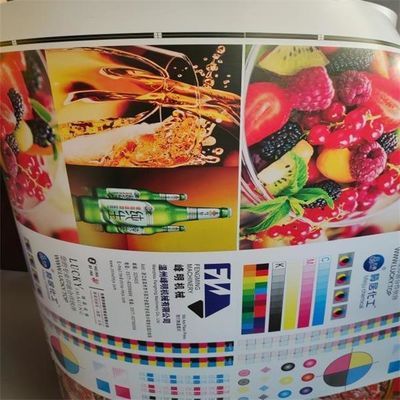 Flexodruckmaschine für Laminatpapier und mehrschichtiges Verbundpapier