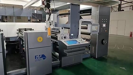 Professionelle Flexodruckmaschine mit IR-Trocknungstechnologie