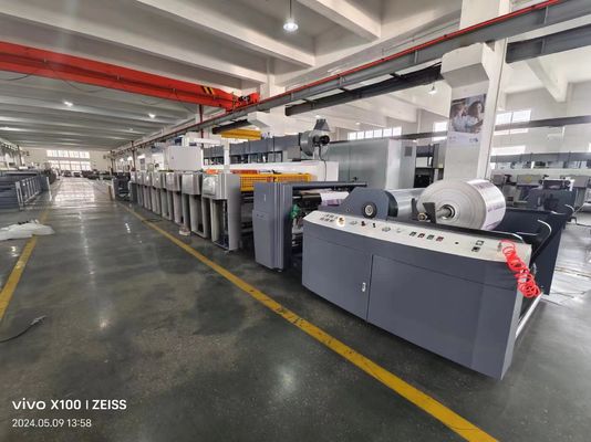 Flexo-Druckmaschine für die Zeit- und Materialersparnis