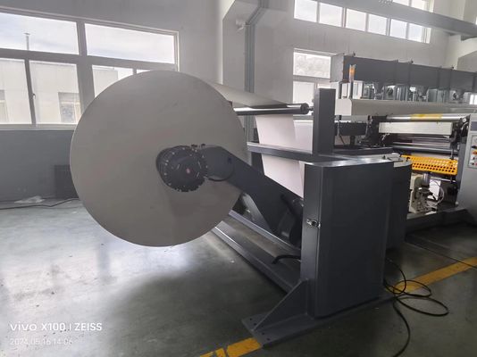 Flexodruckmaschine für die Herstellung von Karton