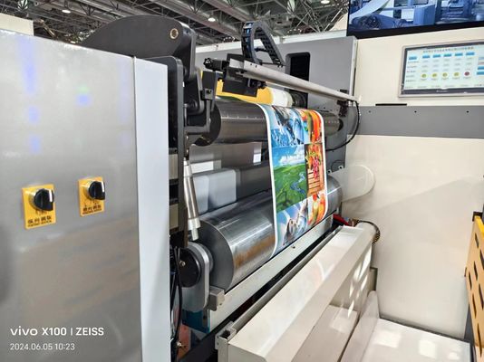 Flexodruckmaschine mit Servoantrieb für PET-Folien