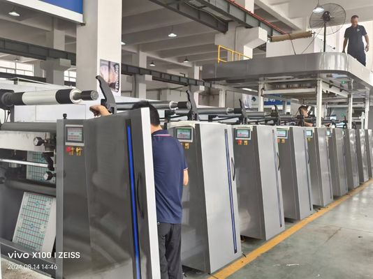 Druckmaschine für Flexodrucker mit Wellpappe